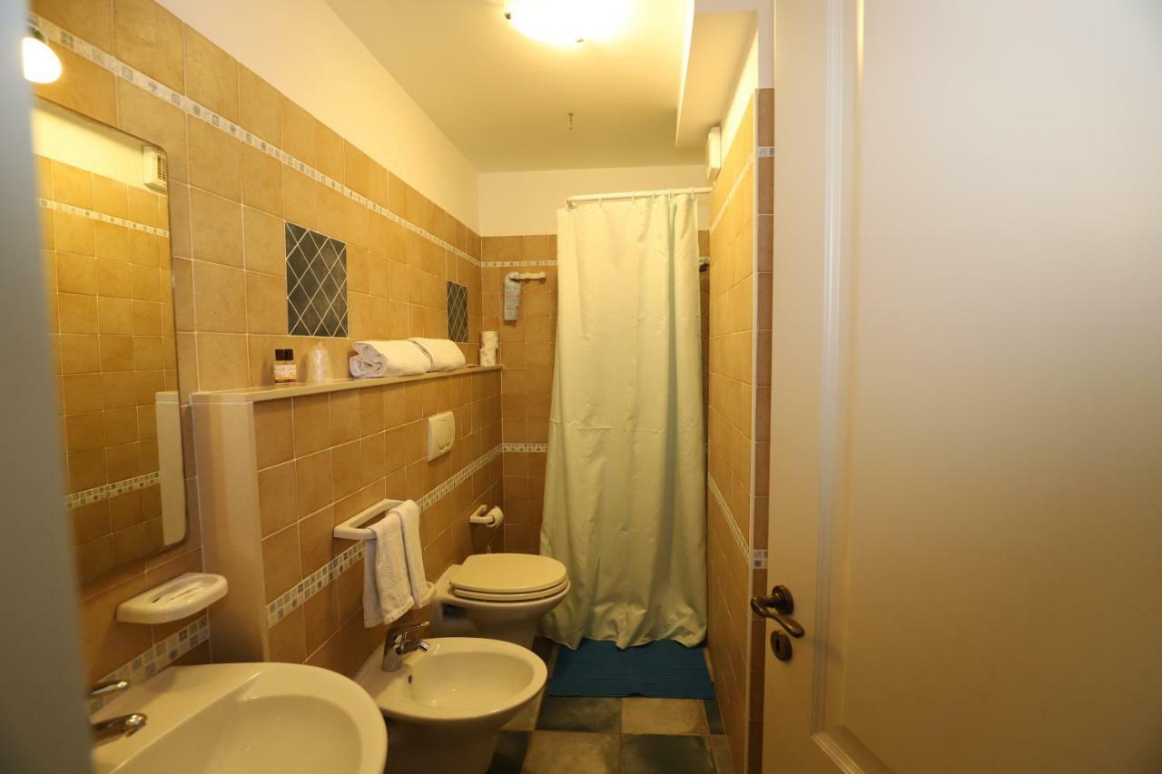 Hotel Celeste Marzamemi Bagian luar foto