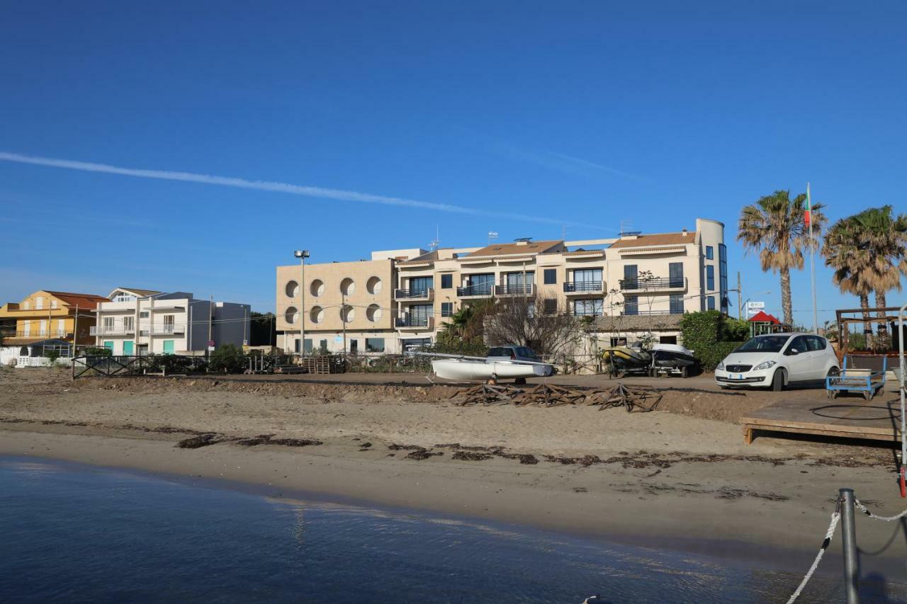 Hotel Celeste Marzamemi Bagian luar foto