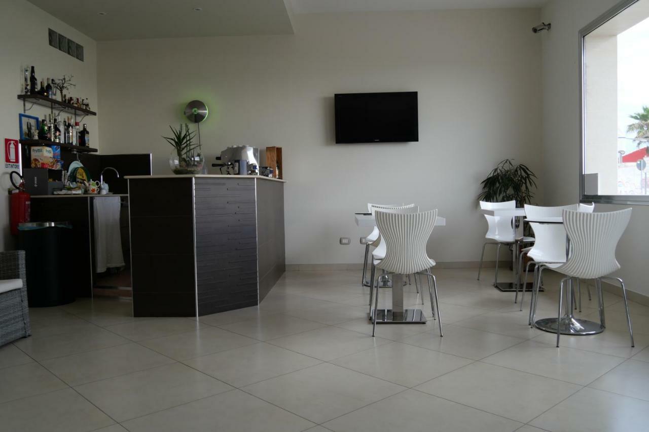 Hotel Celeste Marzamemi Bagian luar foto